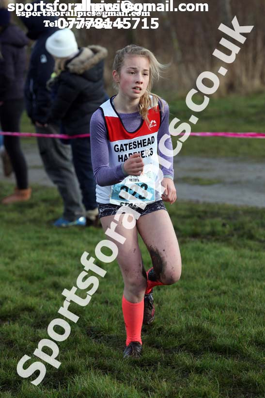 Girls under-13s Start Fitness NEHL, Herrington Country Park, near Sunderland. Photo:  David T. Hewitson/Sports for All Pics